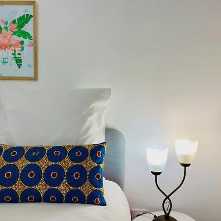 Les Coquelicots Du Quartier Haut Apartment Сет Екстериор снимка